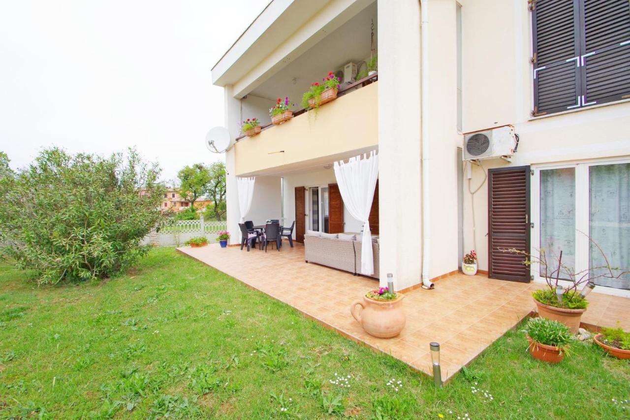 Apartment Suzi Valdebek Pula Exterior foto